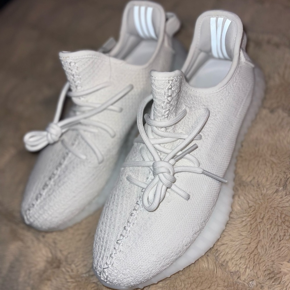 Yeezy Boost 350 - Picture 4 of 4